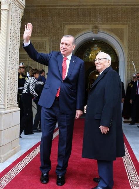 C­u­m­h­u­r­b­a­ş­k­a­n­ı­ ­E­r­d­o­ğ­a­n­­ı­n­ ­T­u­n­u­s­ ­z­i­y­a­r­e­t­i­